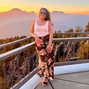 Meet your Posher, May